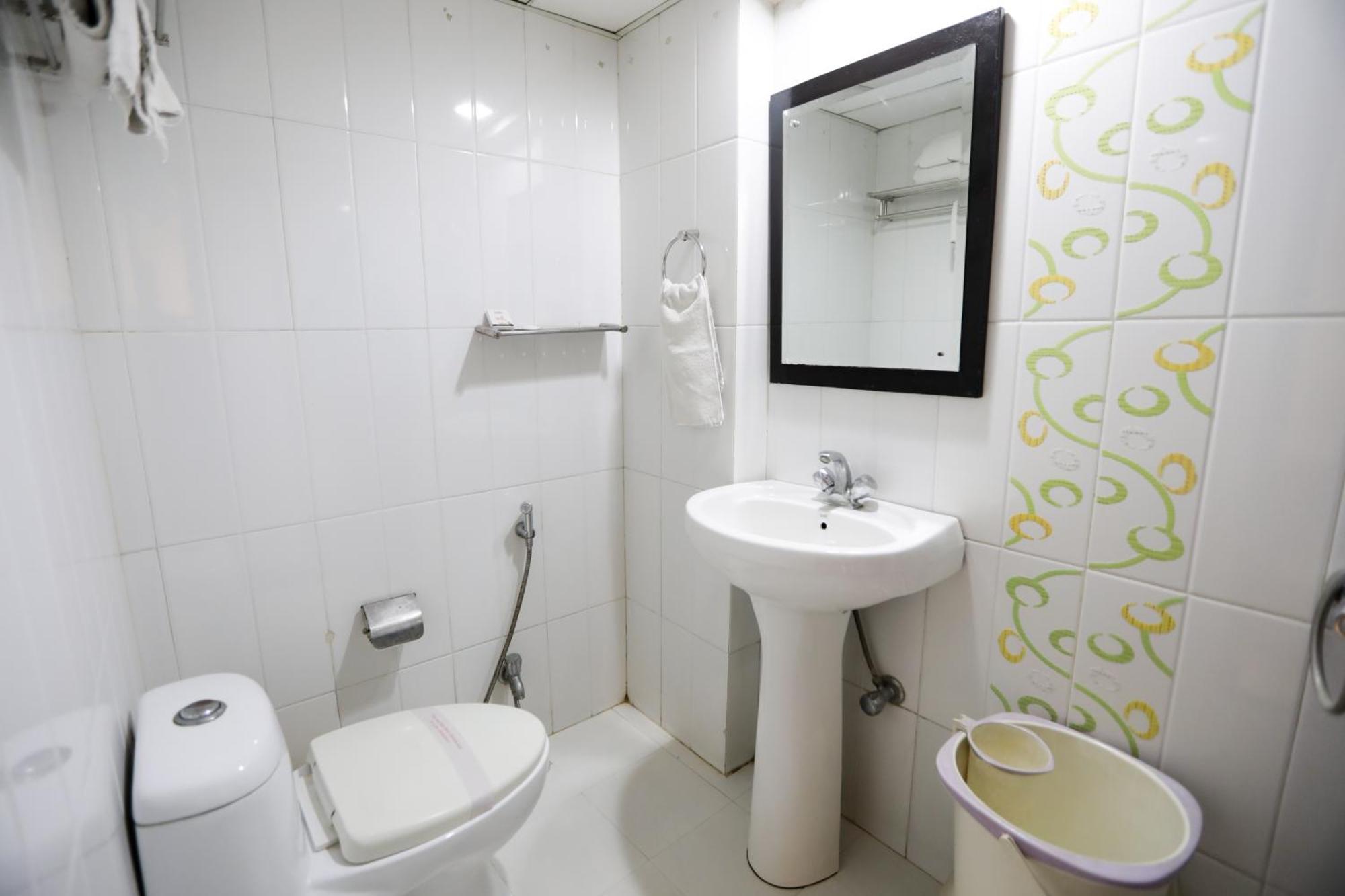 Anr Hotels Лакнау Екстериор снимка