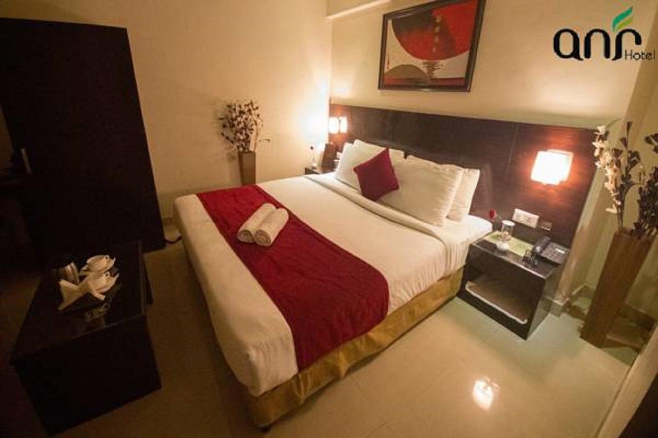 Anr Hotels Лакнау Екстериор снимка